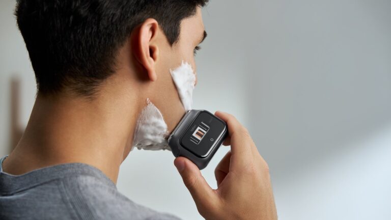 Smart shaver